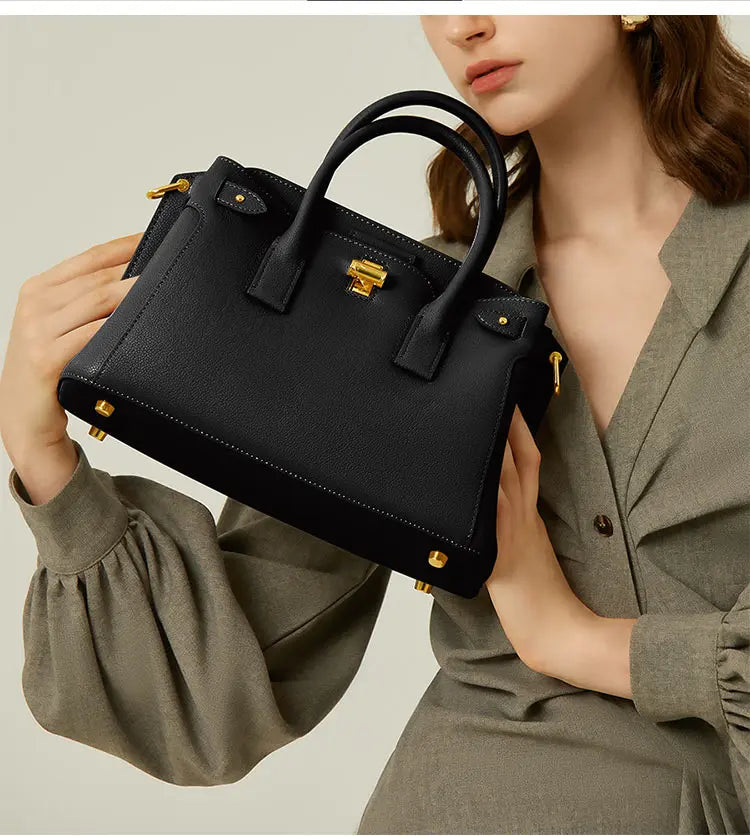 Sac à main d'épaule en cuir véritable de luxe pour femme avec forme trapèze